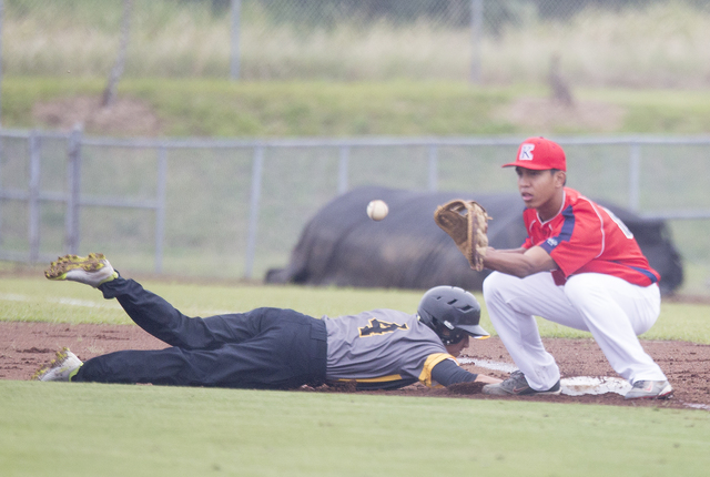 1686426_web1_Keaau_vs_Kohala_Baseball_1.jpg