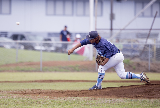 1700073_web1_Waiakea_vs_HPA_Baseball_5.jpg