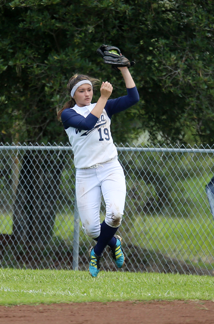 1743417_web1_Waiakea_vs_Honokaa_Softball_3.jpg