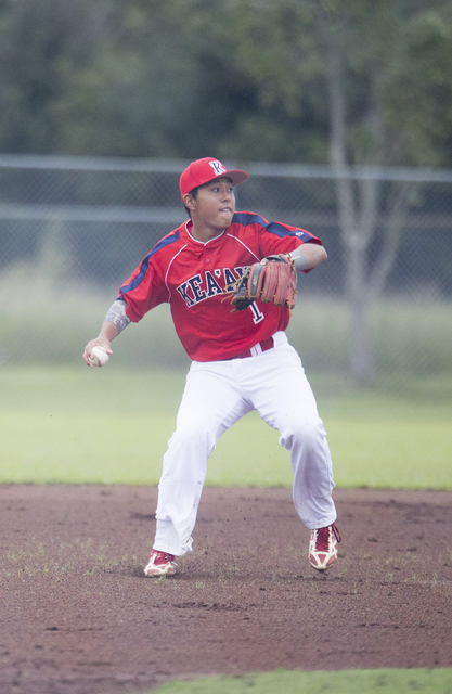 1819768_web1_Keaau_vs_Kohala_Baseball_6.jpg