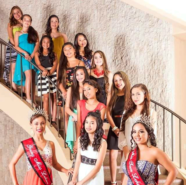 1846296_web1_Lehua-pageant.jpg