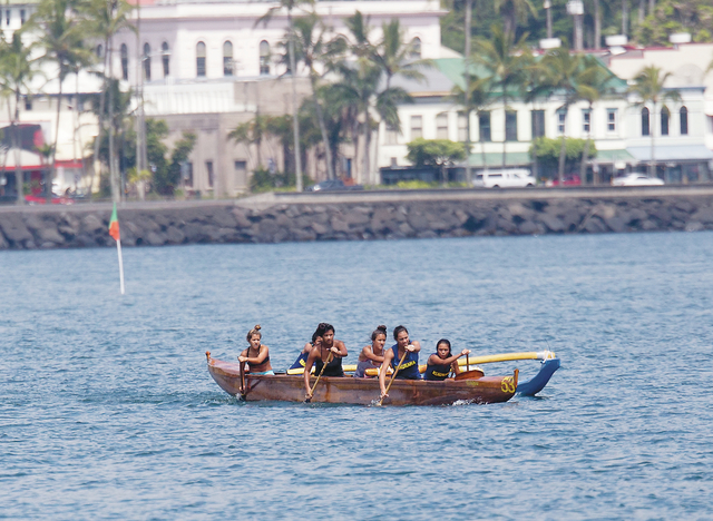 1869081_web1_1-Girls_15_Half_Mile_Keaukaha.jpg