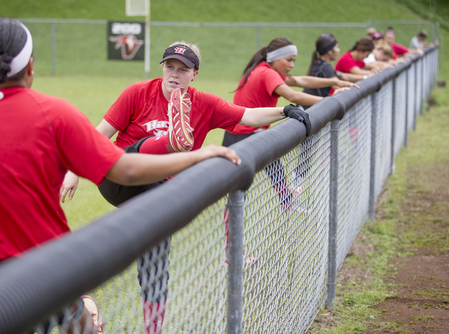 2283221_web1_UHH_Softball_Practice_2.jpg