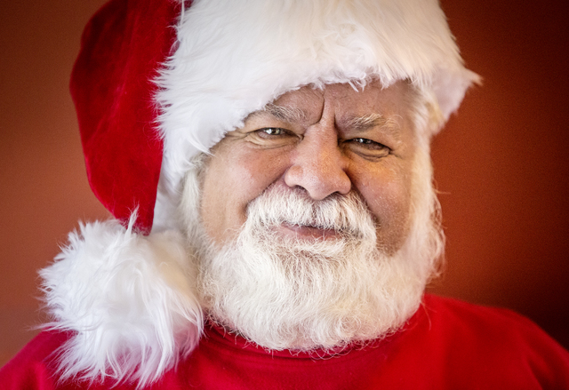 2567029_web1_Pahoa_Santa_1.jpg