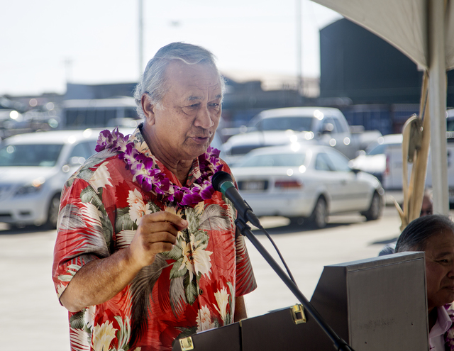 2851802_web1_Gil_Kahele_at_Pier4_Groundbreaking.jpg