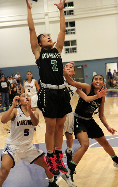 2877847_web1_kona-vs-hilo-girl-bball-05--1-.jpg