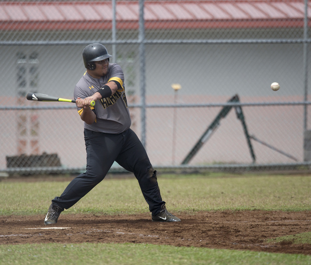 3042969_web1_Keaau_vs_Kohala_Baseball_2.jpg