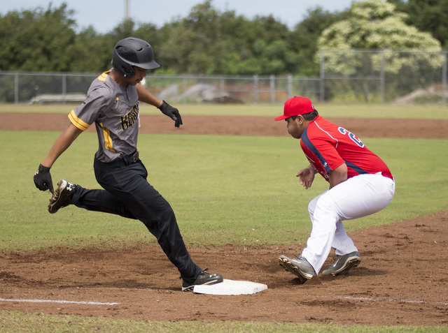 3042969_web1_Keaau_vs_Kohala_Baseball_4.jpg