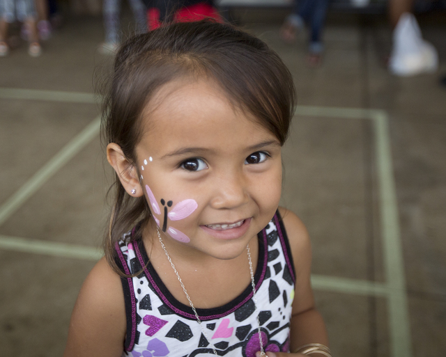 3130438_web1_Keaau_Elementary_Family_Fun_Fair_2.jpg