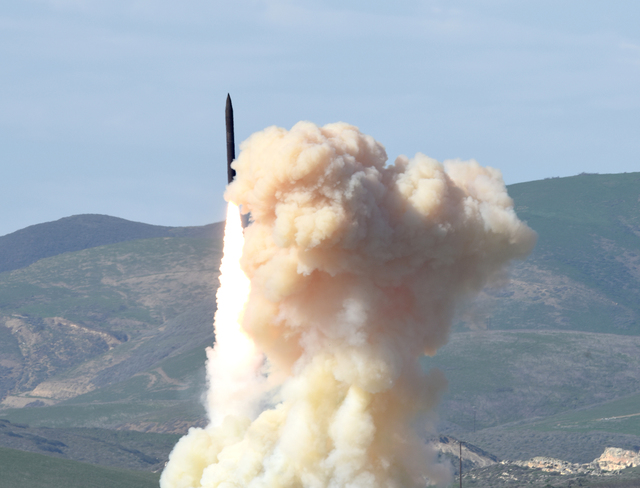 3213481_web1_US-Missile-Defense-_Chri.jpg