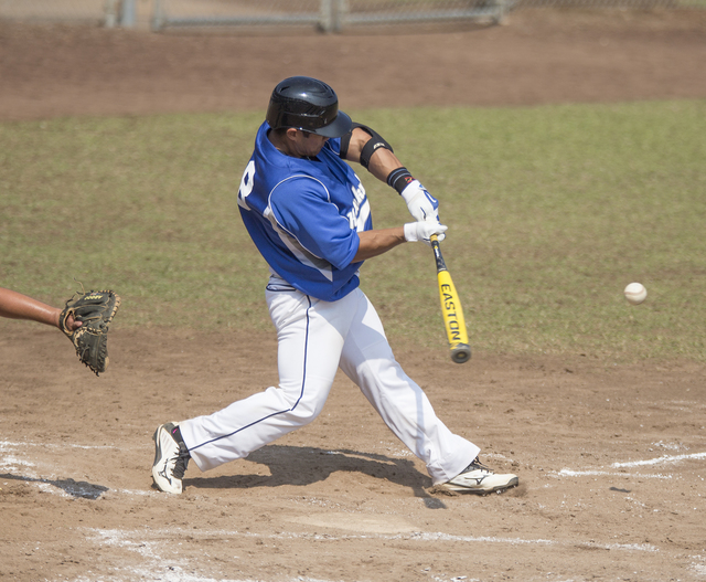 3291306_web1_Big_Island_vs_Keaukaha_Baseball_5.jpg