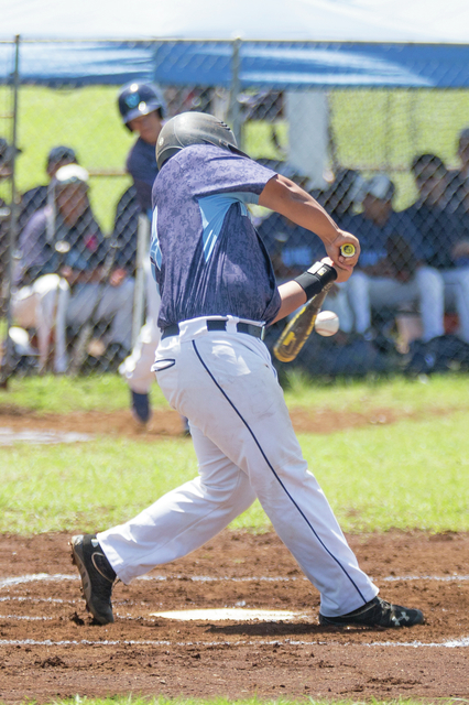 3331062_web1_Waiakea_vs_Kealakehe_Baseball_13.jpg