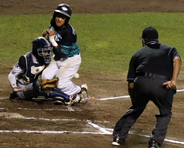 3458272_web1_kam-vs-kapolei-base03.jpg