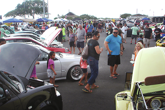 3552352_web1_Kona-car-fitness-show.jpg