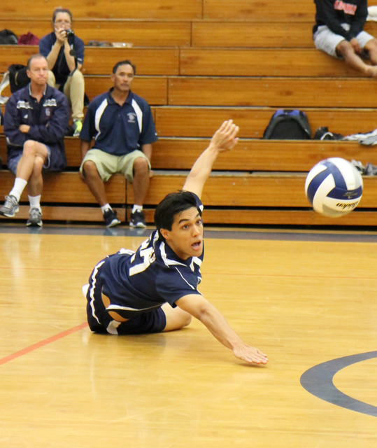 3608143_web1_kam-vs-waiakea-v-ball01.jpg