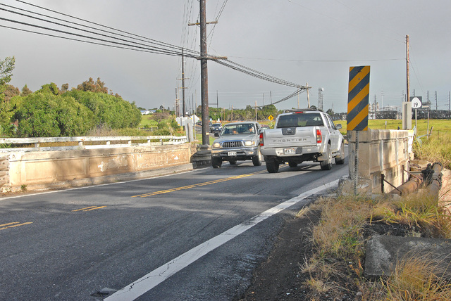 4040823_web1_Waiakea-Bridge_0031.jpg