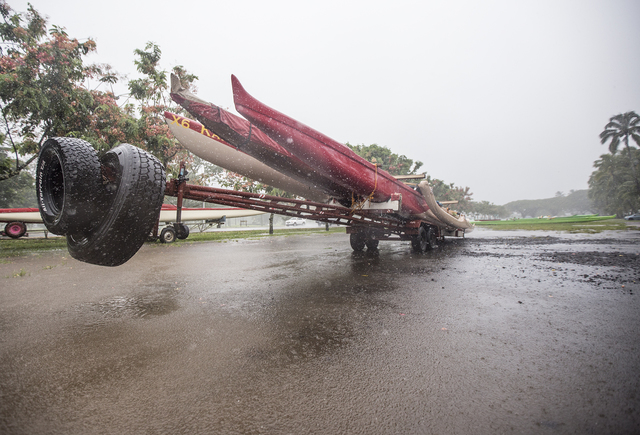 4090199_web1_Hurricane_Madeline_on_Wednesday_Hilo_3.jpg