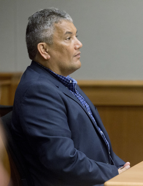 4181759_web1_Mayor_Kenoi_in_Court_Pretrial_9.jpg