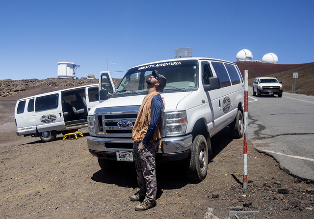 4233091_web1_TMT_Trial_Mauna_Kea_Site_Visit_2.jpg