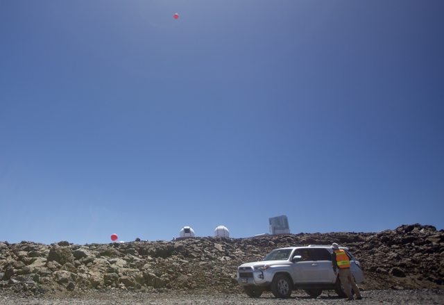 4233091_web1_TMT_Trial_Mauna_Kea_Site_Visit_4.jpg