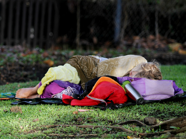 4238905_web1_Homeless-woman.jpg