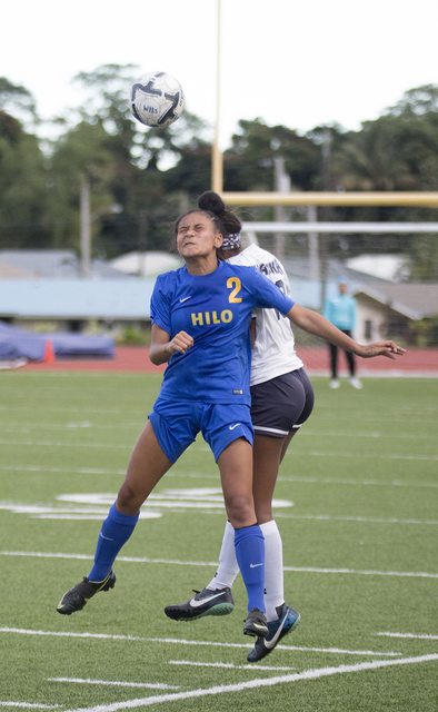 4032948_web1_Waiakea_vs_Hilo_Girls_Soccer_1.jpg