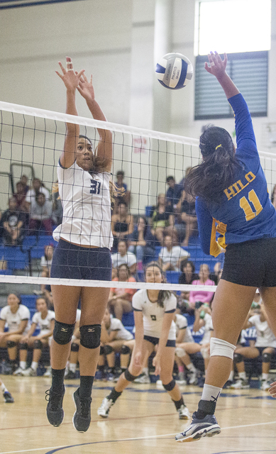 4339982_web1_Kamehameha_vs_Hilo_Girls_Volleyball_13.jpg