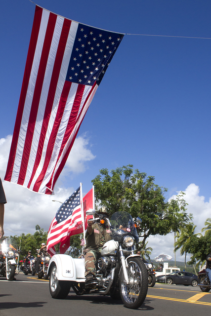 4444035_web1_ia_vetsday_motorcycle.jpg