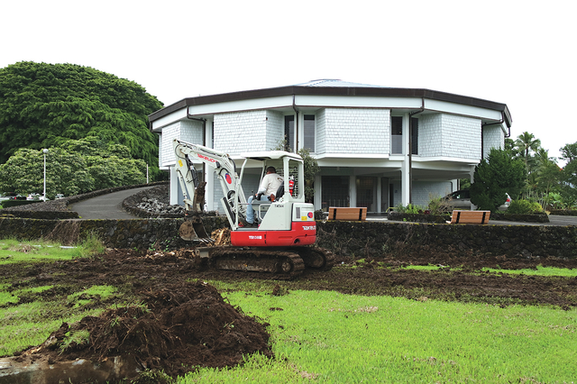 4536775_web1_Wailoa-Center-Hawaiian-Cultural-Garden-excavation-start.jpg