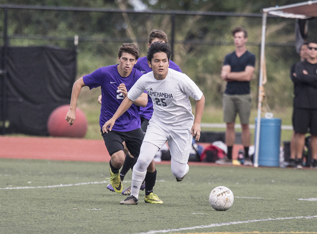 4720293_web1_Kamehameha_vs_Mauna_Lani_Boys_Soccer_1.jpg