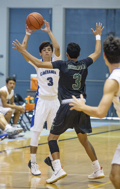 4721884_web1_Kamehameha_vs_Honokaa_Boys_Basketball_Cardinal_Classic_7.jpg