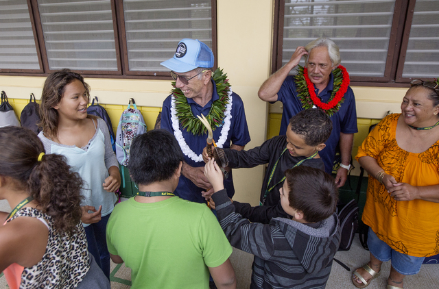 4852145_web1_Hokulea_Presentation_at_Kaumana_Elem_2.jpg