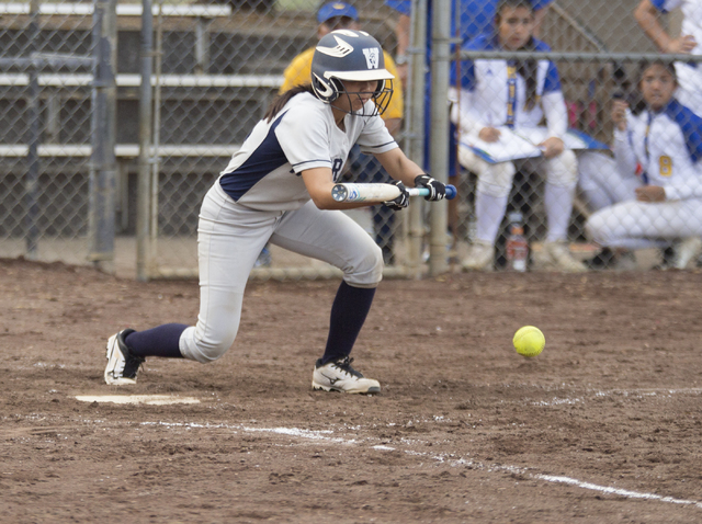 4954249_web1_Hilo_vs_Waiakea_Softball_IMG_3007A.jpg