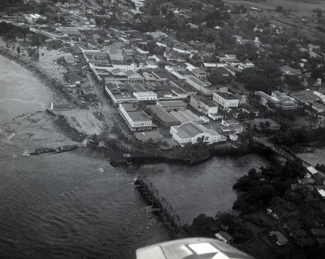 Waves Of Memories Stories Paint Picture Of What It Was Like To Experience 1946 Tsunami Hawaii Tribune Herald