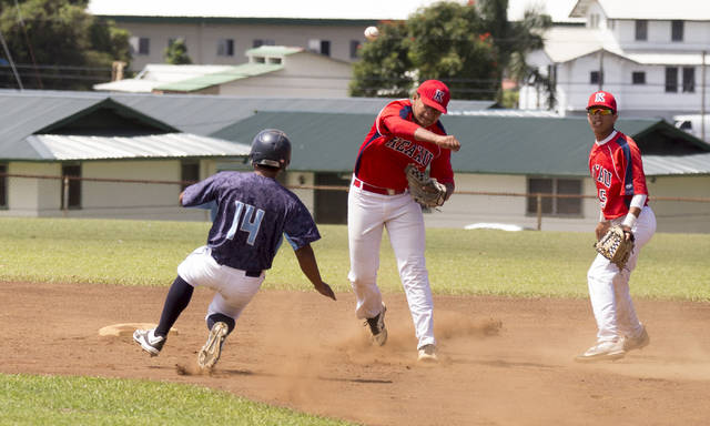 5180253_web1_Waiakea_vs_Keaau_Baseball_3.jpg