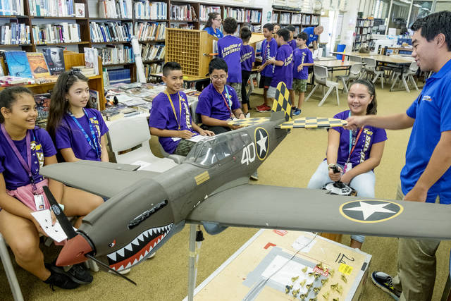 6098358_web1_Pacific_Aviation_Museum_Program_at_Waiakea_Intermediate_1.jpg