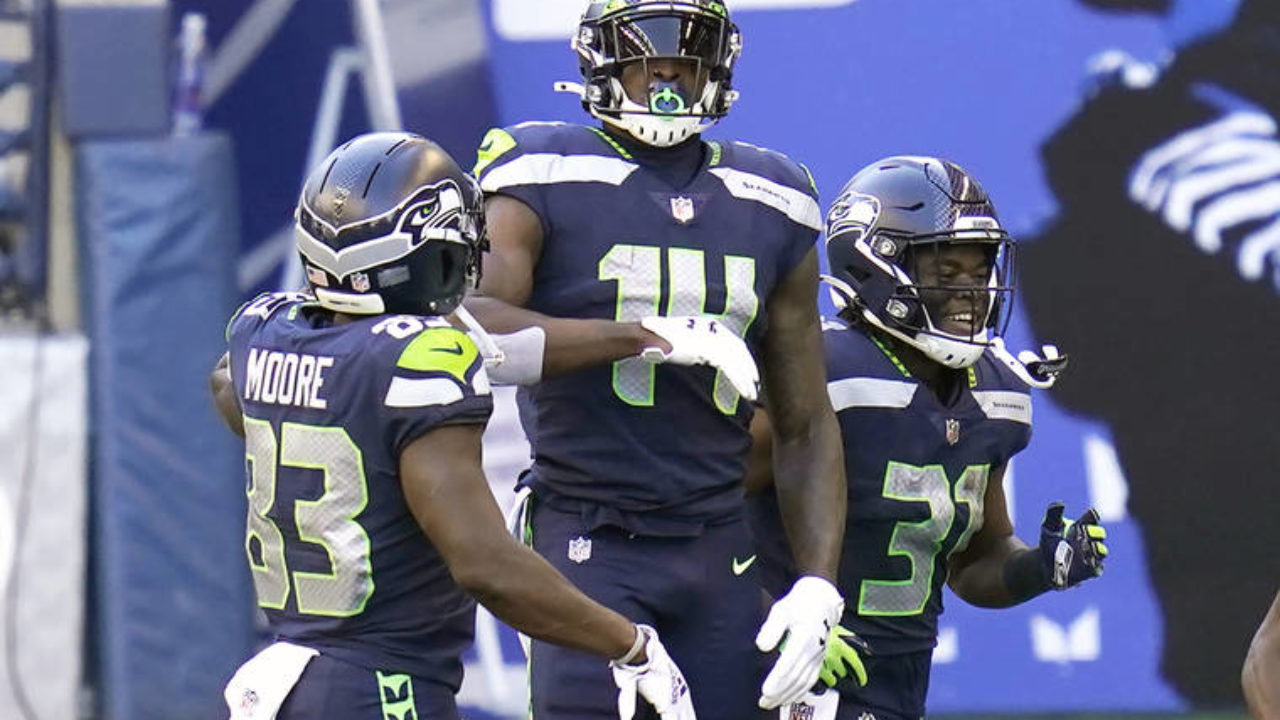 Seattle Seahawks roll past New York Giants on Monday Night Footb - Erie  News Now