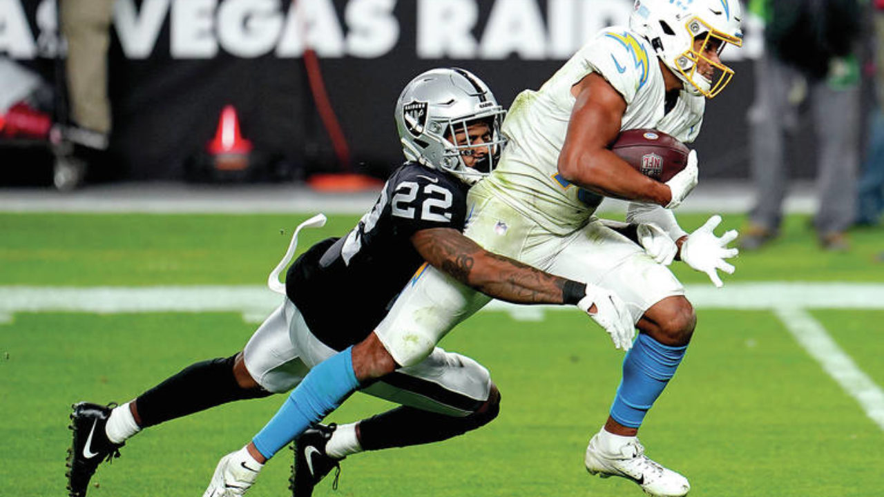 Raiders vs. Chargers score: Justin Herbert leads L.A. to an overtime win  over the Raiders and Marcus Mariota 