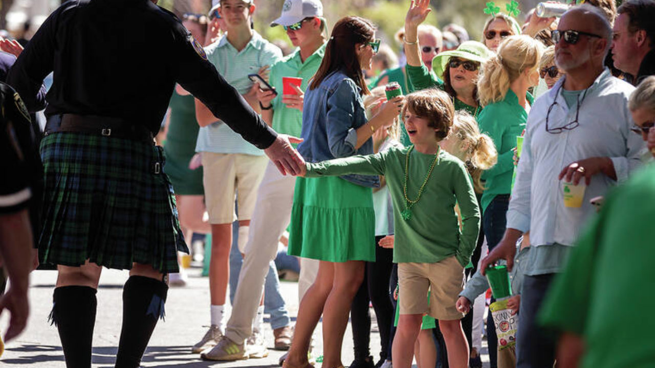 New York City St. Patrick's Day Parade returns, turns pandemic blues to  Irish green - ABC7 New York