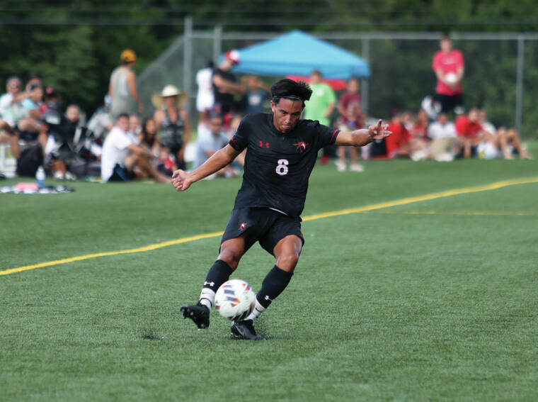 Photos UHHilo men defeat Holy Names 10 Hawaii TribuneHerald