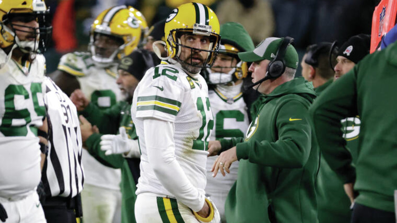 Aaron Rodgers 'Torn' Over Where to Play in 2022