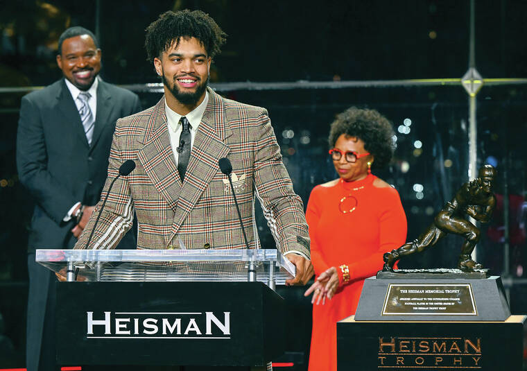 How to watch 2022 Heisman Trophy ceremony: TV channel, finalists, more –  NBC Sports Chicago