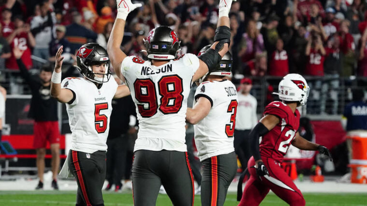 Arizona Cardinals: Takeaways From 19-16 Overtime Loss to Tampa Bay  Buccaneers - Sports Illustrated Arizona Cardinals News, Analysis and More