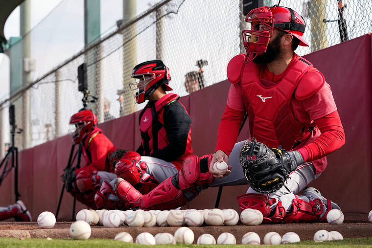 MLB catchers wary of looming robo umps amid rules changes - Hawaii  Tribune-Herald