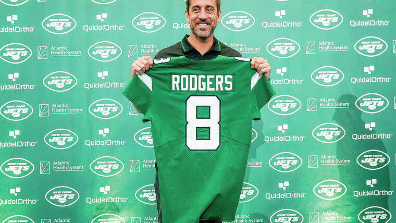 Jets Introduce Aaron Rodgers at News Conference After Trade - The