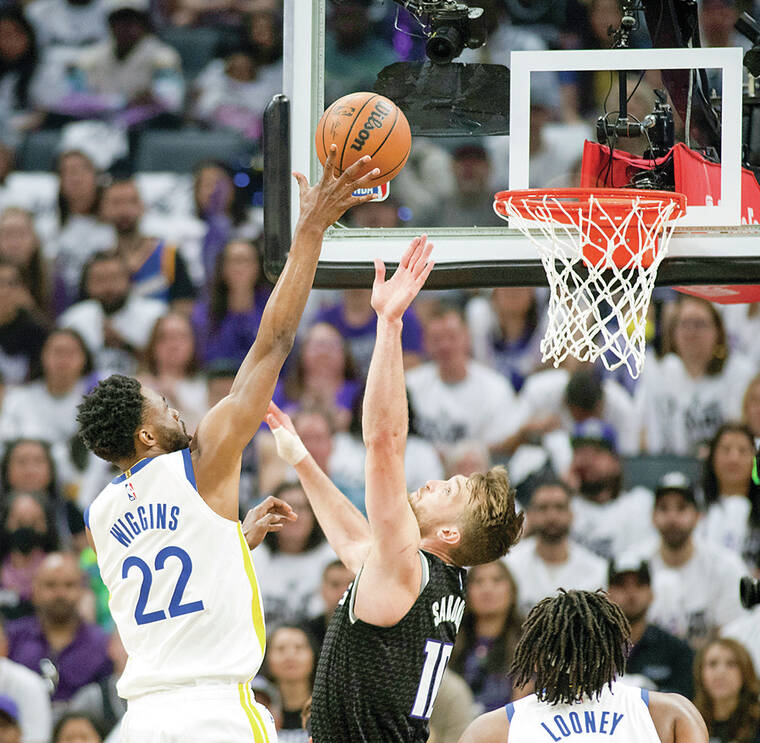 Curry scores playoff career-high 50 as Warriors down Kings - The