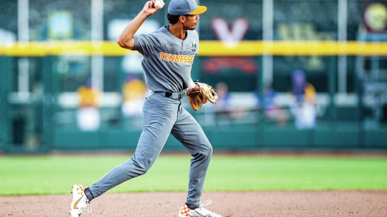 Tennessee baseball falls to LSU 5-0, season ends in CWS, Baseball