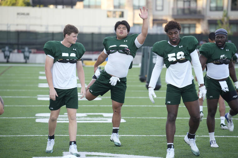 Sumo wrestler Hanada catches on quick as he learns to be a defensive  lineman for Colorado State