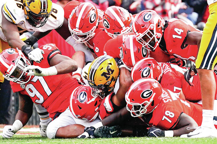 Georgia, Michigan, Ohio State top college football preseason AP