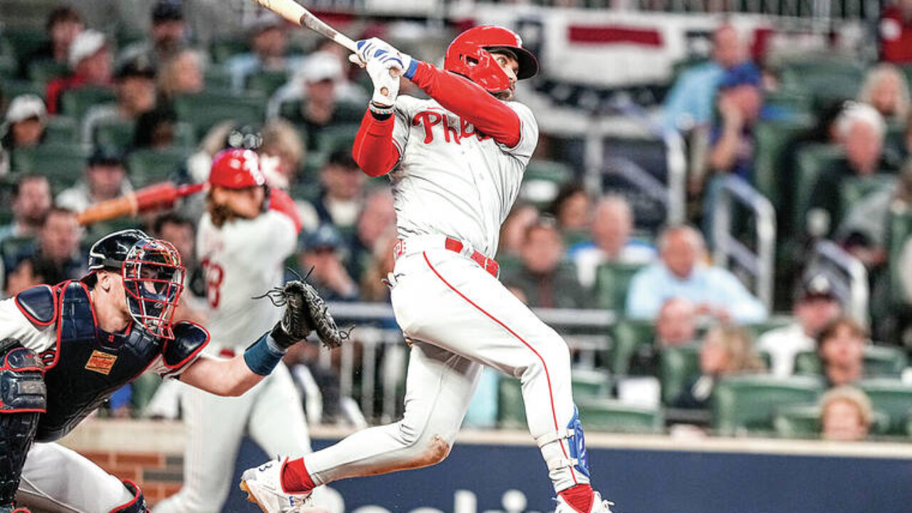 Turner, Harper homers bring Phils to tie  only to lose in 10th